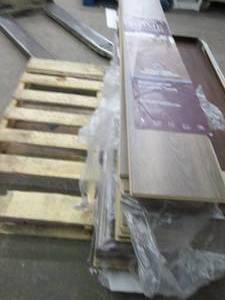 7 cases of home decorators collecti...