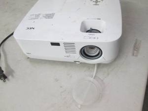 nec np 500 projector powers on...