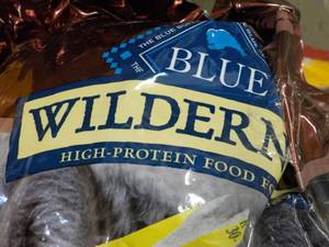 Blue Wilderness Bag Dog Food bag i...