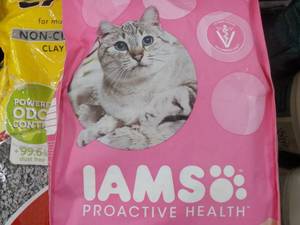 IAMS 6 lb. Cat food...