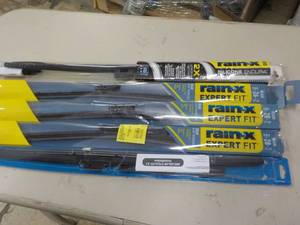 RainX and more 26 and 28 wipers...
