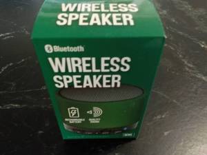 Bluetooth Wireless speaker...