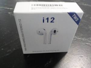 True Wireless Stereo i12...
