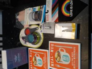 Random Lot- see all pictures...