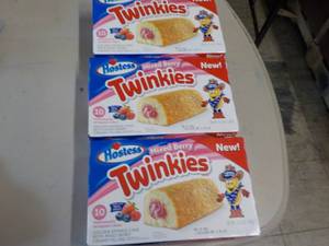 3 Boxes Hostess Twinkies  past dat...