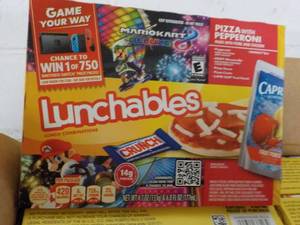 Case of 8 -4.7 oz Boxes Lunchables...