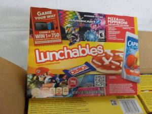 Case of 8 -4.7 oz Boxes Lunchables...