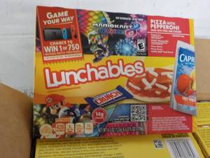 Case of 8 -4.7 oz Boxes Lunchables...
