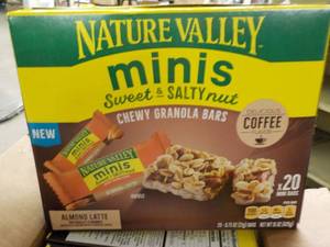 Case of 5 boxes Nature Valley Minis...