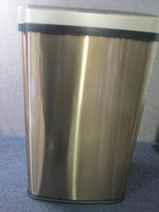 Nine Stars 13.2-Gallon Dual-Compart...