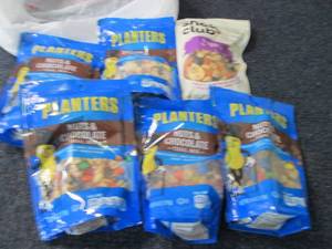 5- 6oz Bags Planters Nut & Chocolat...