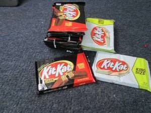 12 Kit Kat King Size White & Dark 3...