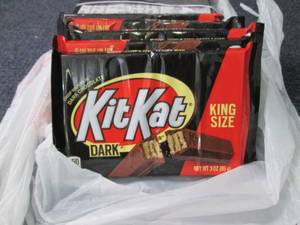 12 Kit Kat King Size Dark 3 oz...