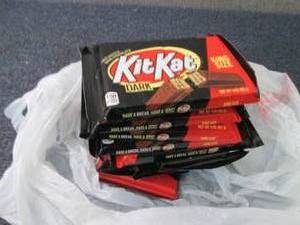 12 Kit Kat King Size Dark 3 oz...