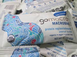 Large Case of Go Macro Macrobars 11...