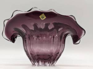 Gorgeous Vintage Bohemian Glass Purple Hand Blown Ruffle Vase