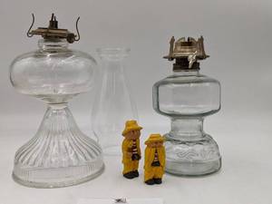 2 Vintage Hurricane Kerosene Lamps and 2 Fisherman