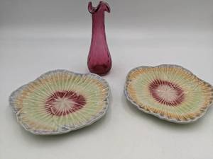 Hand Blown Ruffle Bud Vase and 2 F. Mendes Caldas Portugal Plates