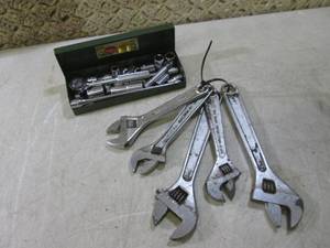 lot 6 image: (EC1) 5 Adjustable Wrenches and Sma...