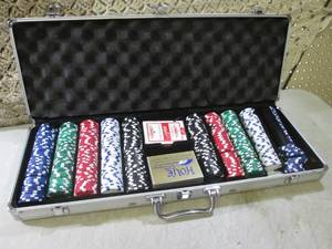 lot 11 image: (RM3) Pocker Chip Set in Aluminum C...