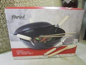 lot 15 image: (EW5) Parini 5pc Preseasoned 14 Wo...