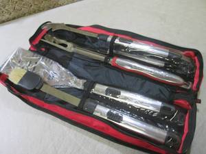 lot 64 image: (EW3) Grilling Set with Case...