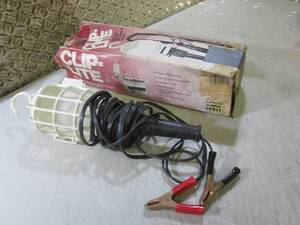 lot 73 image: (EC1) 12V Work Light...