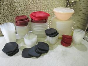 lot 78 image: (A-4T) Assorted Kitchen Storage Con...