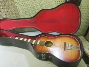 lot 125 image: (EC1) Vintage Airline Acoustic Guit...