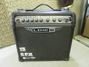 lot 127 image: (BS) Line 6 Spider III 15 Watt Guit...