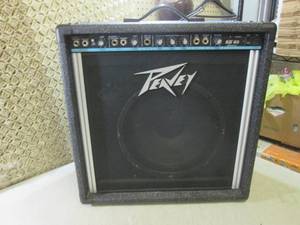 lot 143 image: (RMC) Peavey KB 60 Keyboard Amplifi...