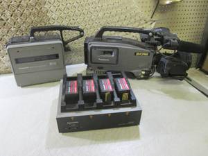 lot 152 image: (D-4) Panasonic DVCPRO AJ-D400 Came...