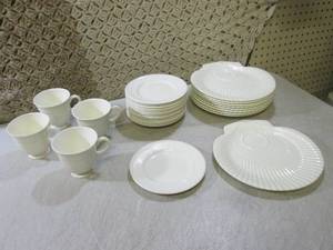 lot 155 image: (D-3) Wedgewood Plates and Cups 9 B...