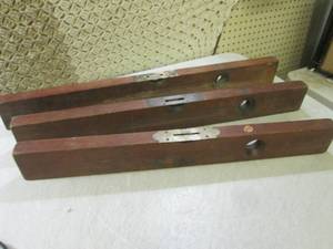 lot 163 image: (EW5) 3 Vintage Stanley Wood Levels...