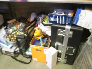 lot 201 image: (EW5) Assorted Unclaimed  Unsold L...