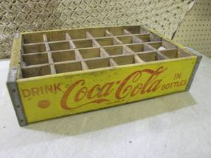 lot 209 image: (BSB) Vintage Wood Coca-Cola Crate ...