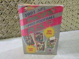 lot 221 image: (C-4) 1991 Pacific Plus Football Pl...