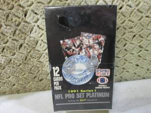 lot 239 image: (C-4) 1991 Series 1 NFL Pro Set Pla...