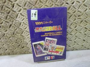 lot 240 image: (C-4) 1991 O-Pee-Chee Baseball Card...