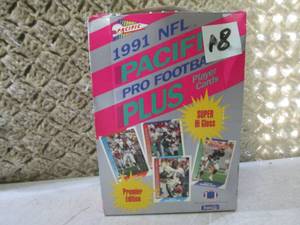 lot 242 image: (C-4) 1991 NFL Pacific Pro Football...