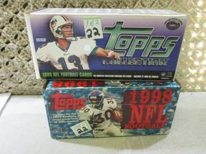 lot 243 image: (C-4) 2 Boxes Topps 1998 1999 NFL F...