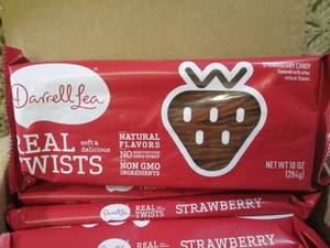 lot 289 image: (C-2) 16 Packs Strawberry Real Twis...