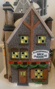 Group of 5 Department 56 Dickens Village houses