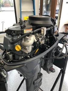 2013 Yamaha 4-Stroke 20 hp Outboard Boat Motor
