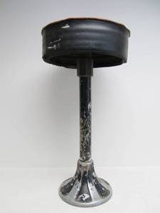 lot 49 image: Vintage 1930s Deco Aluminum Swivel Stool