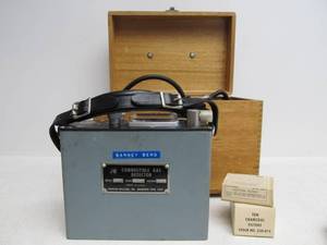 lot 51 image: Vintage Johnson Williams Combustible Gas Detector Model SSP