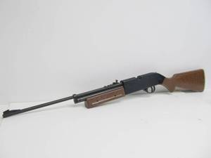 lot 71 image: Crosman Air Gun Powermaster 750 Pellet Gunn BB Repeater Rifle