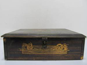 lot 98 image: Antique Tin Lined Metal Humidor Box