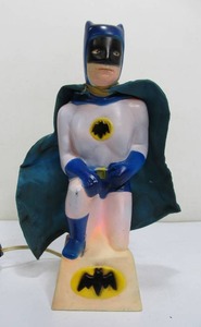 lot 101 image: Vintage 1960s BATMAN Lamp