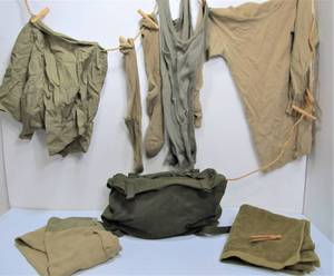 lot 113 image: WW2 Soldier Field Cargo Pack wClothing